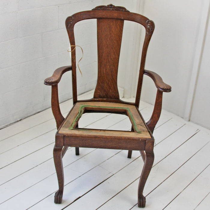 Everley Fiddleback Chair